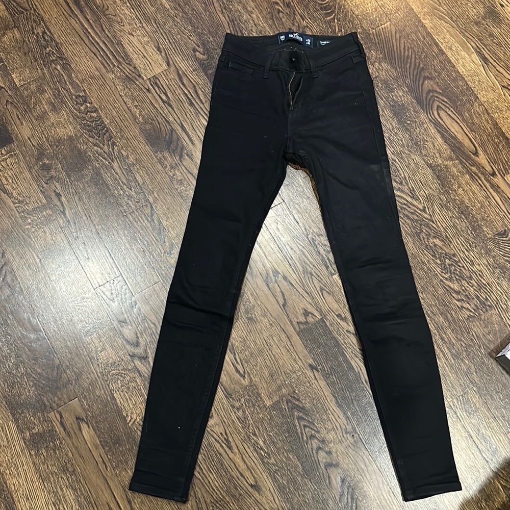 Hollister, mid rise, super skinny jeans